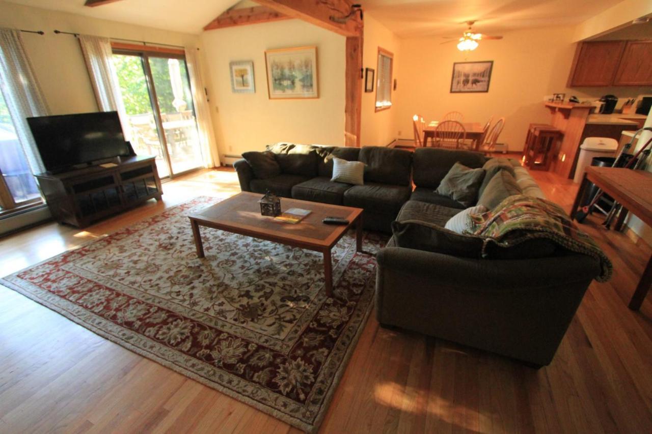 Quaint Stowe Cabin Extérieur photo